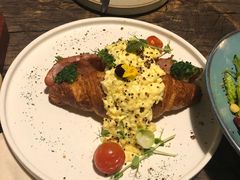 -HIGH FIVE哈福手工汉堡(桂林路店)