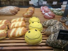 -焙丽拾光(麦凯乐直营店)