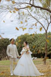 点击看大图 -挪娅婚纱摄影皇家会所