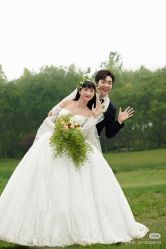 -喜爱高定婚纱摄影