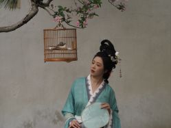 -梦回汉唐汉服旗袍体验馆(拙政园店)