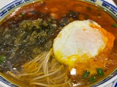 辣肉咸菜面-永丰面馆(汉口路店)