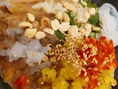 刮凉粉-东排食堂长沙小吃大排档(五一广场店)