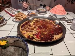 -旧街市鲜货老火锅(大光路店)