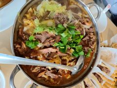 -闫家驴肉老店(华电一校店)