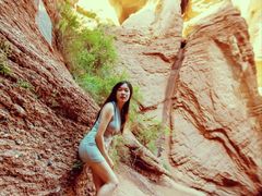 -天山神秘大峡谷