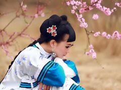 -九月鹰飞汉服摄影工作室