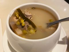 -港丽餐厅(高德置地店)