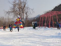 -济南卧虎山滑雪场