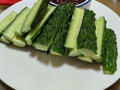 -溢心园香河肉饼总店