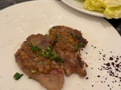 -牛YO寿喜烧·铁板烧和牛火锅自助(市府恒隆店)