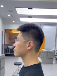 -首脑美发沙龙