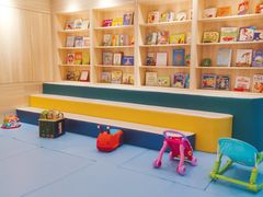 -蓝旗亲子游泳(范湖万达广场店)