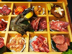 -肉魁屋·烧肉·烧鸟·酒场(高新店)