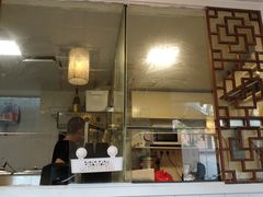 门面-春笙食堂.丼饭拉面寿司(GOGO新天地店)