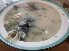-美顺香食府鱼头老店(雪野湖店)