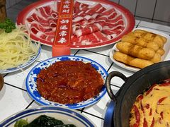 -巴卤社老火锅(财富店)