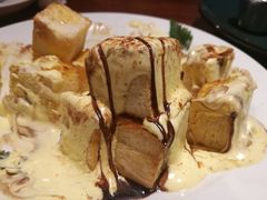 焦糖坚果吐司金字塔-卡朋厨房(289艺术园区店)