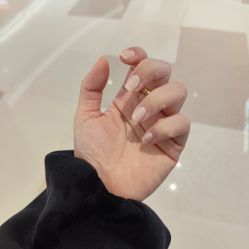 -花岐款式专研健康美甲沙龙
