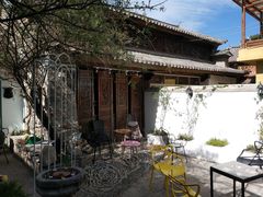 -喵屿·大理花园猫咖