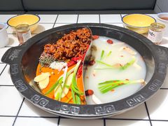 -卤校长重庆火锅(恒隆广场店)