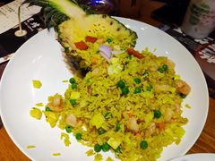 菠萝海鲜炒饭-胡桃里音乐酒馆(白云五号T5 MALL店)