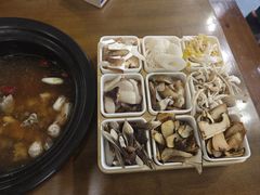 -菌乡缘·野生菌蒸汽鱼火锅(江边夜市店)