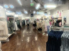 -GAP(王府井奥莱·香江小镇店)
