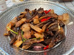 干锅鹿茸菇-双合园·海鲜水饺青岛菜(万佳广场店)