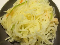 手切黑龙江寒地土豆丝-东方饺子王(和平里店)