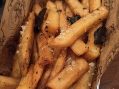 松露薯条-IL TEATRO 精品意大利餐厅