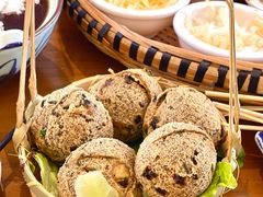 -包整·丝娃娃(一览甲秀楼风景店)