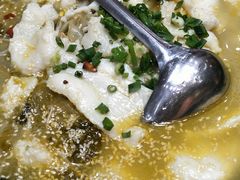 无刺酸菜鱼-好人民间小吃(镇江八佰伴店)