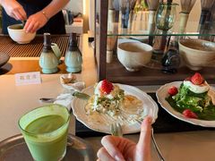 -luutosa  cafe & tea 鹿兔山