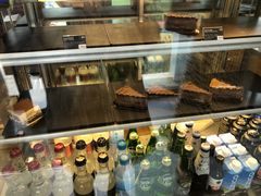 面包甜点陈列柜-太平洋咖啡(海天驿站店)