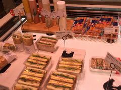 -巴黎贝甜(大宁国际商业广场店)