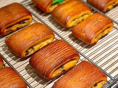 -VERIE BAKEHOUSE