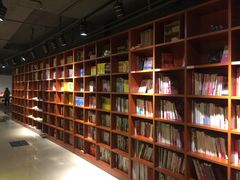 -新华书店(印象城店)