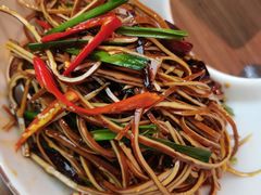 -有红鸡毛店·川菜(建设路店)