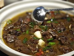 -头上红煨盐鸡·非遗院子餐厅