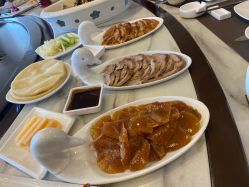 -鑫淼餐饮娱乐中心(江东街店)