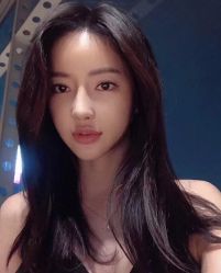 -变画·发型STUDIO