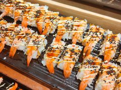 -金马门国际美食百汇(珞喻路店)