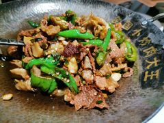 -费大厨辣椒炒肉(高铁吾悦广场店)