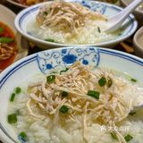 来新街口一定要吃的就是这家冯三孃跷脚牛肉，真没想到