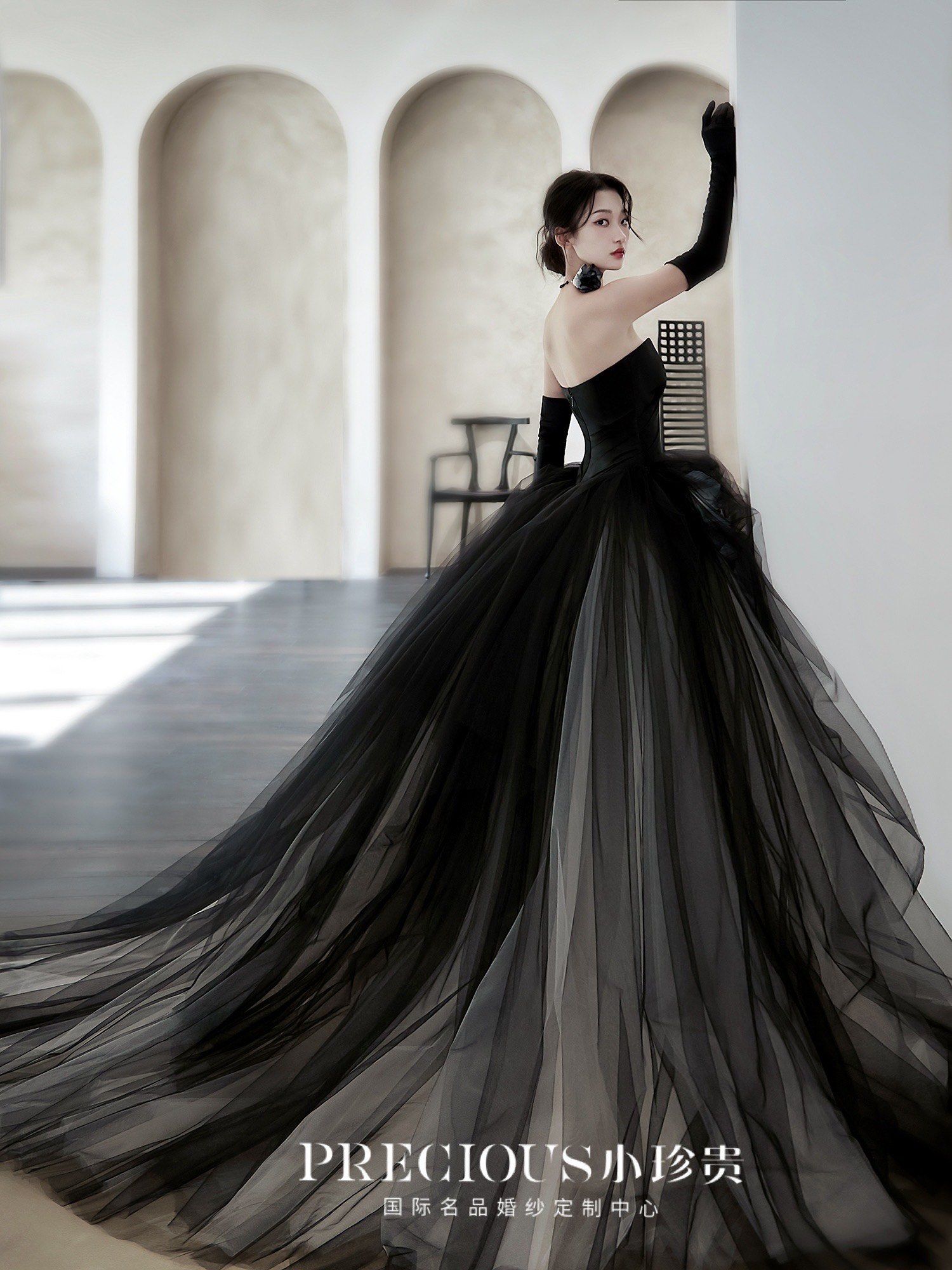 甜酷少女的黑玫瑰婚纱	象征不被驯服的