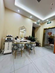 -美肤盾祛痘·问题肌头疗管理中心