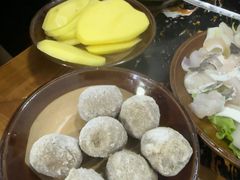 -重庆故事姊妹老火锅(财经学院店)