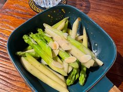 杏仁芦笋-1886德国汽车餐厅(外滩中央店)
