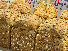 -红星前进面包牛奶公司(君太店)